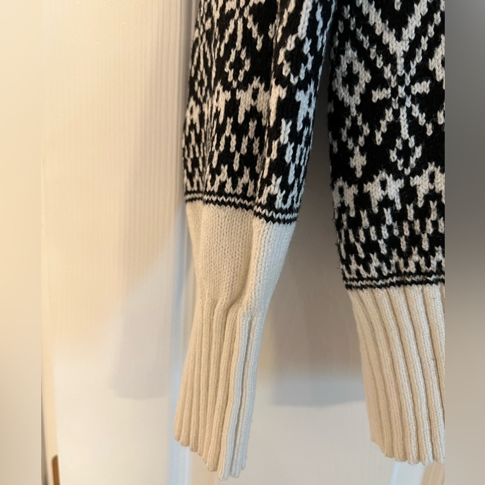 LOFT Fair Isle winter white and black sweater. Size XL. - Picture 3 of 9